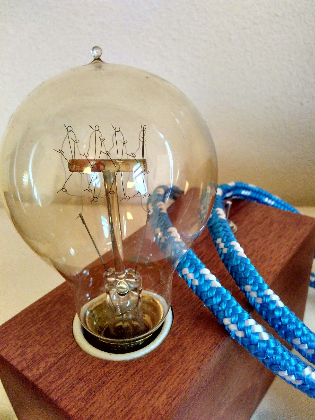 Modelo perfeccionado de Thomas Edison